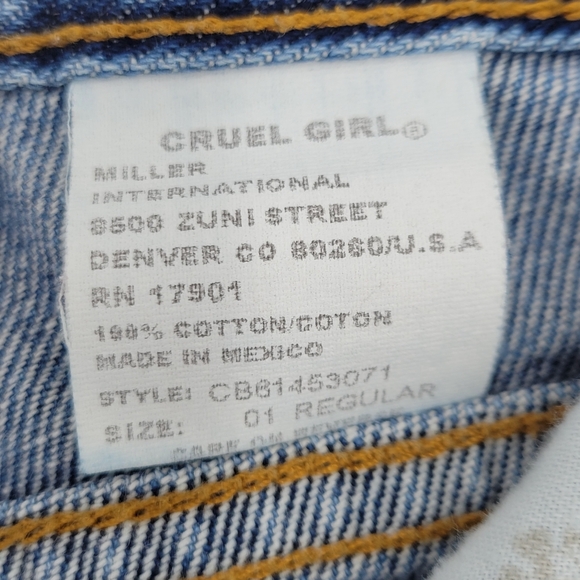 EUC Cruel Girl Slim Fit Bootcut Jeans Women's Size 01 Regular Light Blue Wash - Picture 12 of 12